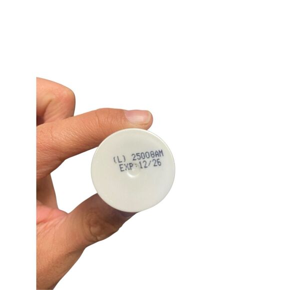 Hawaiian Tropic Mineral Translucent Sunscreen Powder SPF 30 0.15 oz Broad Spectr - Picture 2 of 2